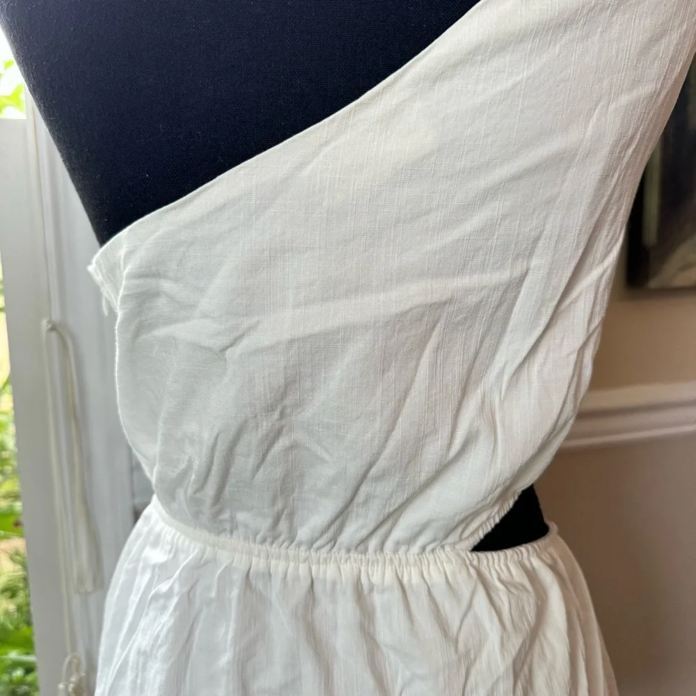 Altar'd State White One-Shoulder Mini Sundress Women’s Size Small‎